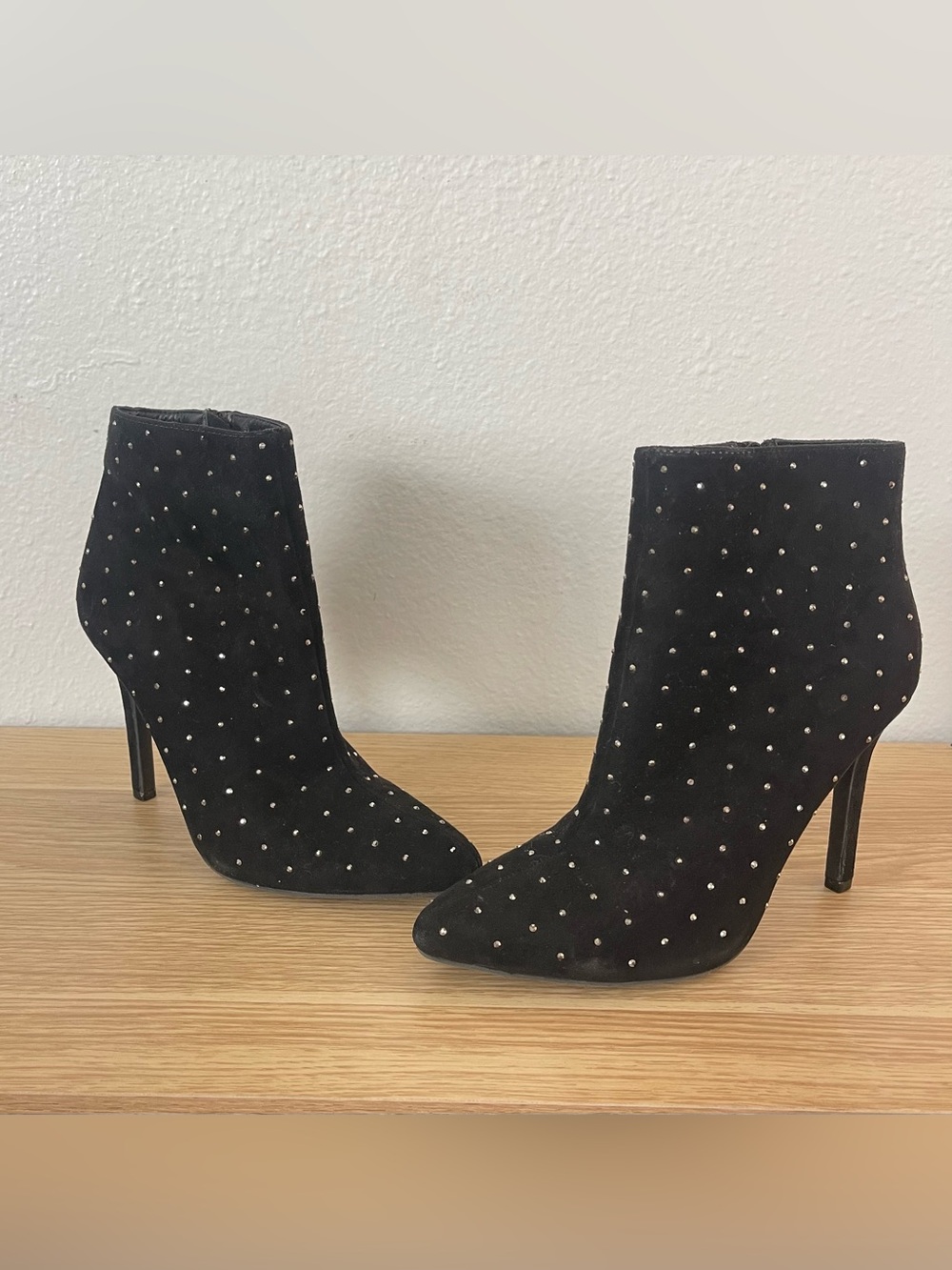 Anne Michelle Black Studded Pointed-Toe Suede Ankle Booties